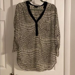 Ladies, sheer, tunic-style blouse